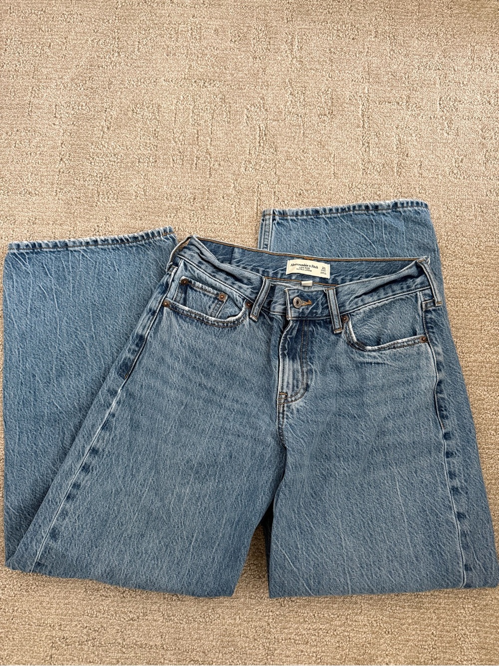 Abercrombie & Fitch Low Rise Ultra Loose Jean